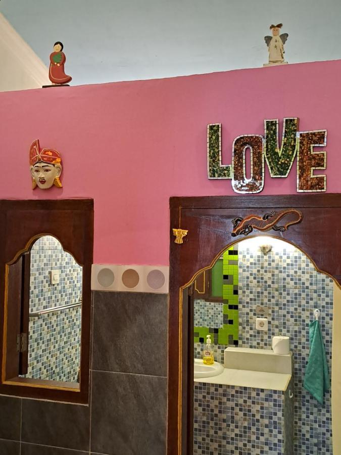 Kubu Pilatus - Family House Lombok Villa Tjakranegara Екстериор снимка